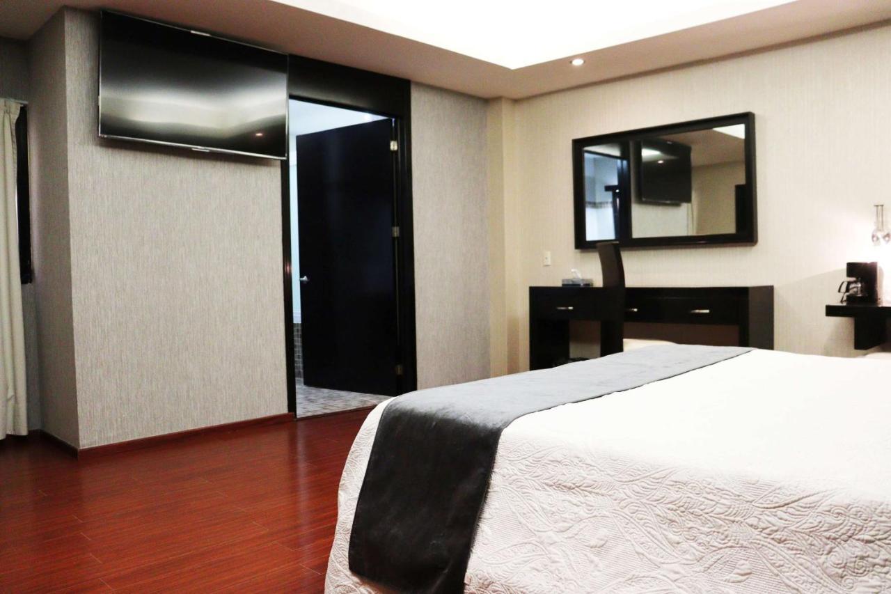 Wyndham Garden Aguascalientes Hotel & Casino Zewnętrze zdjęcie