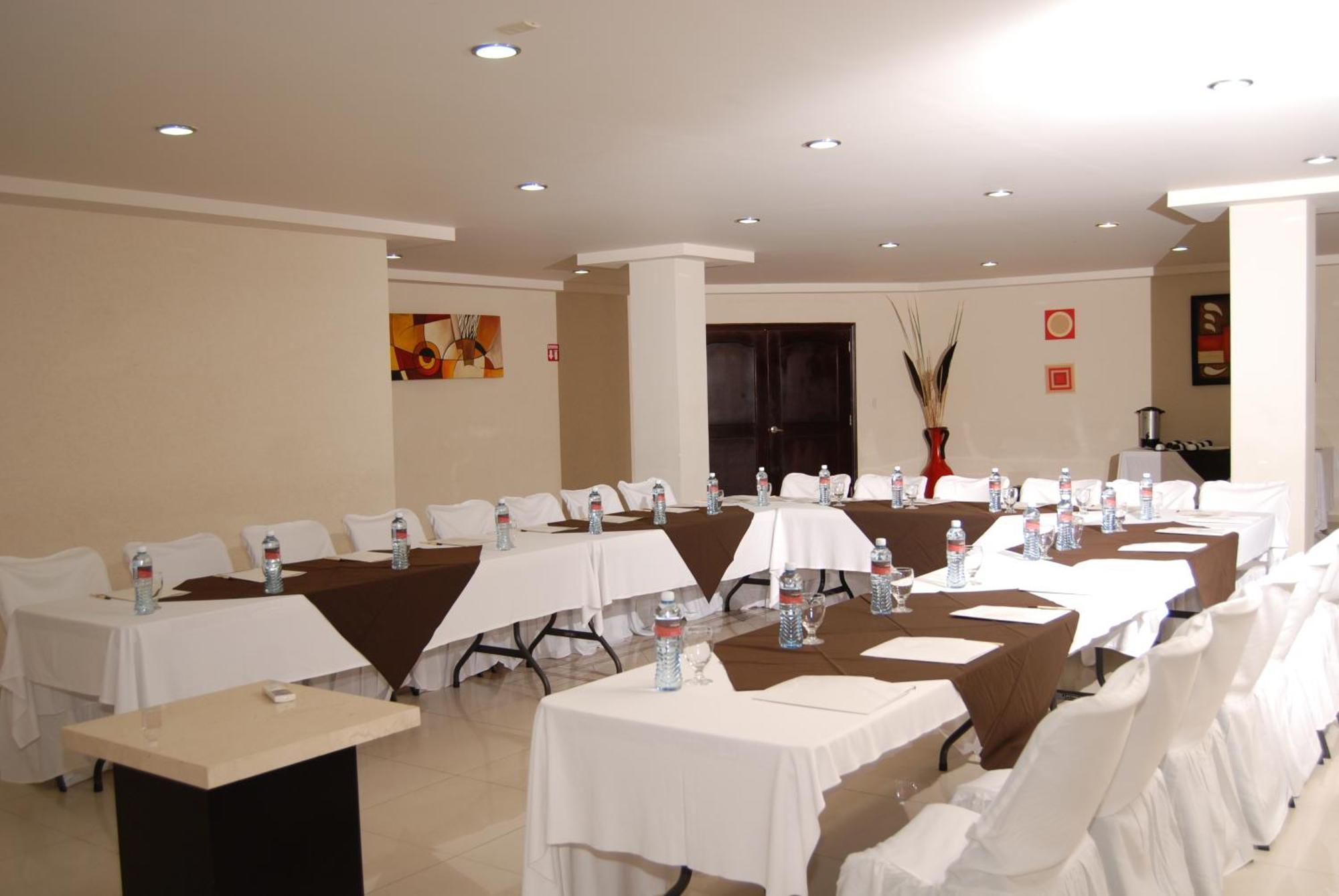 Wyndham Garden Aguascalientes Hotel & Casino Zewnętrze zdjęcie