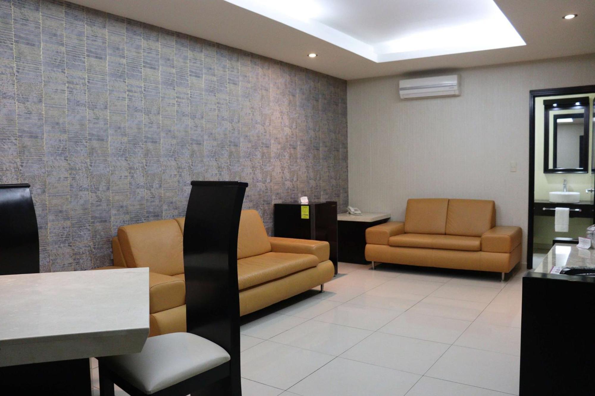 Wyndham Garden Aguascalientes Hotel & Casino Zewnętrze zdjęcie