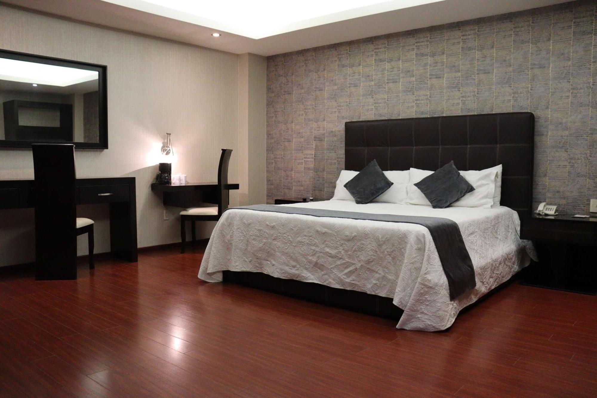 Wyndham Garden Aguascalientes Hotel & Casino Zewnętrze zdjęcie